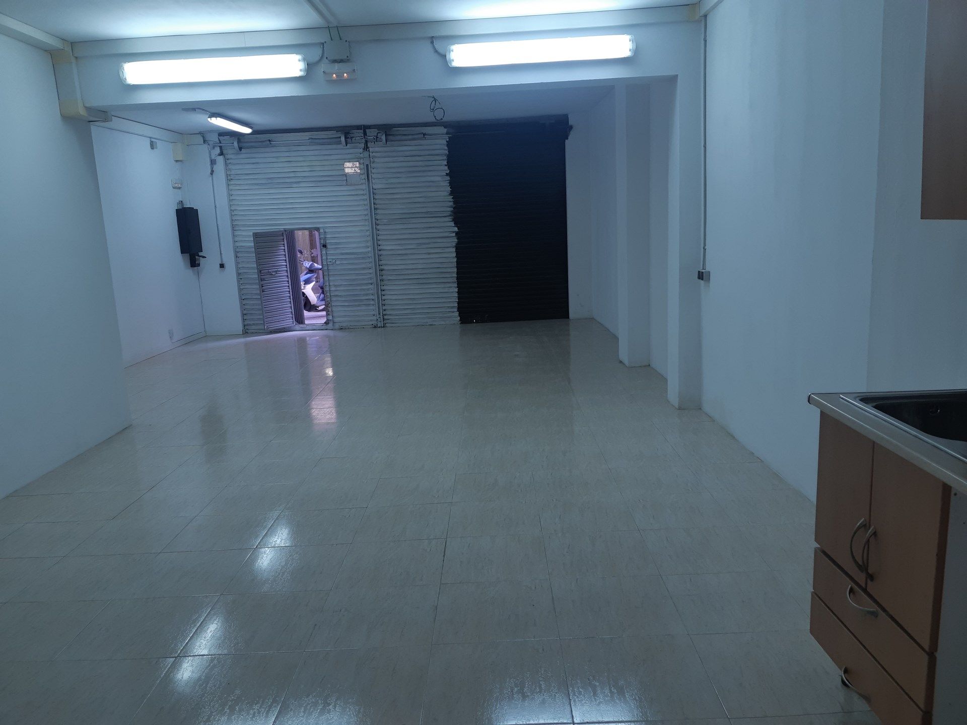 Premises for sale in  Barcelona Capital