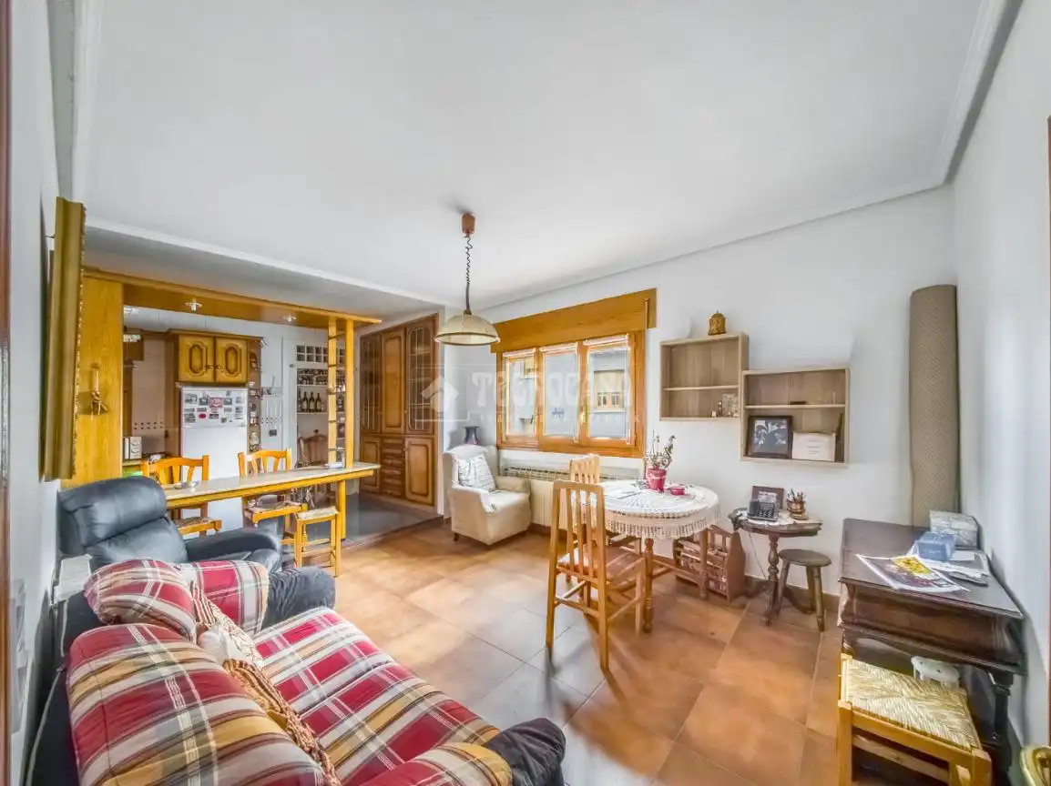 Sala de estar de Casa adosada en venta en Campo Real