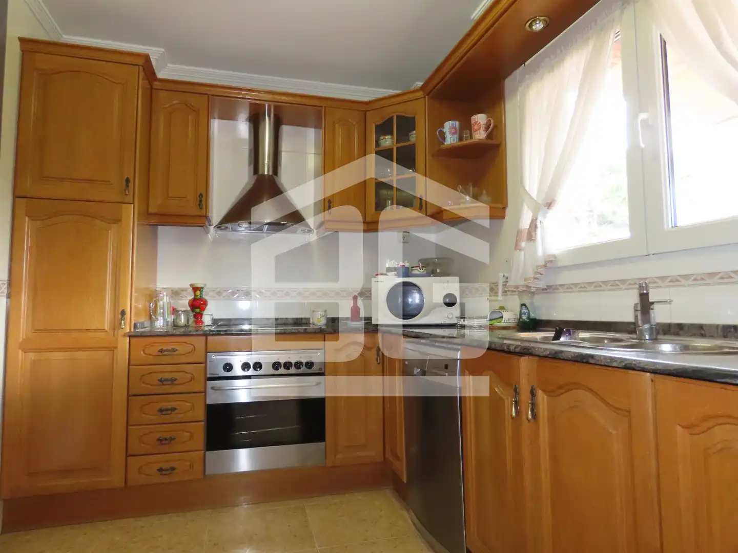 House with terrace for sale in Carrer del Brasil, imagen 3