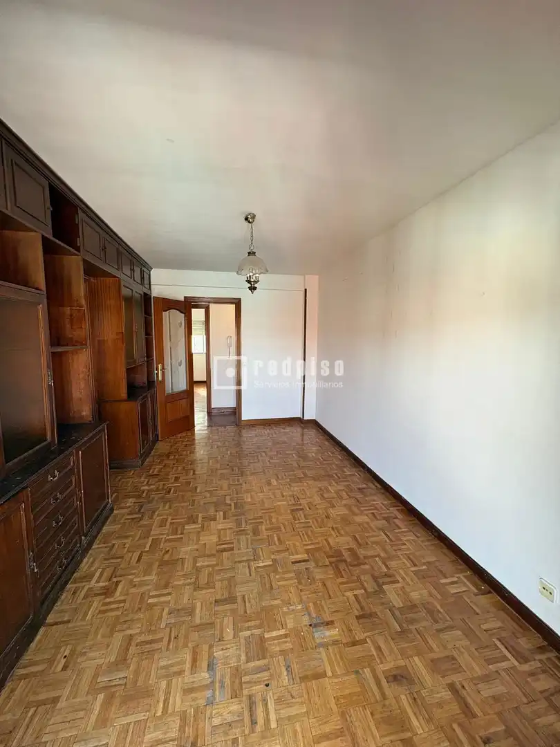 Dormitori de Pis en venda en Madrid amb Calefacció, Parquet i Terrassa