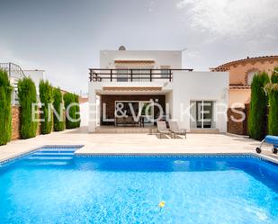 Swimming pool of House or chalet for sale in Empuriabrava  with Air Conditioner, Terrace and Swimming Pool