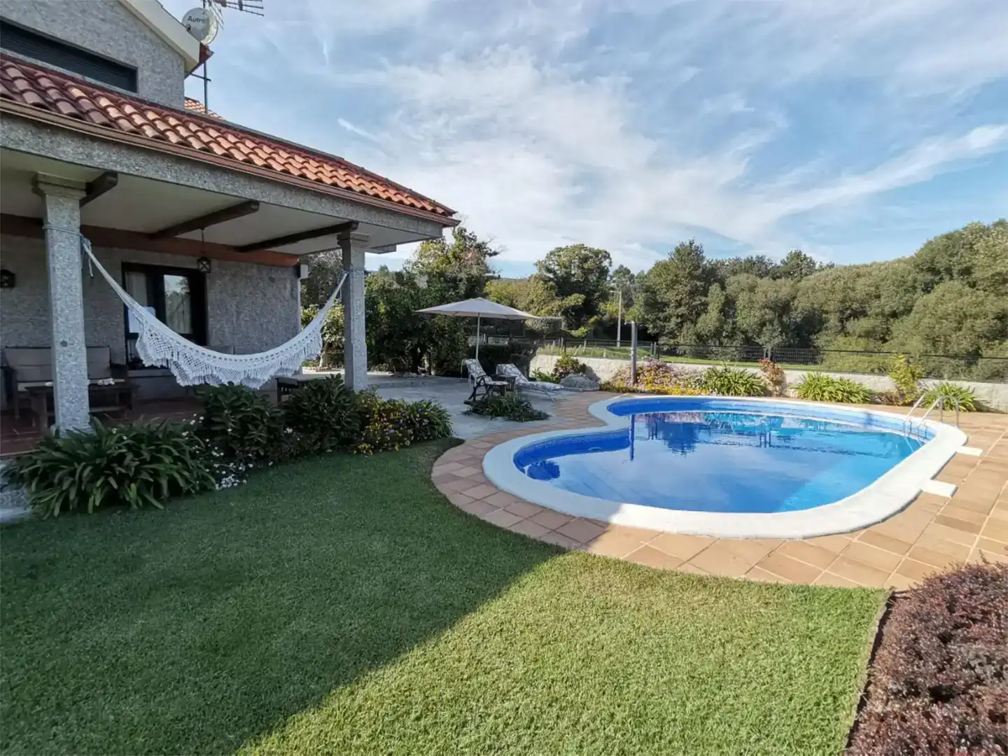 Piscina de Casa o xalet en venda en Tomiño amb Piscina i Balcó