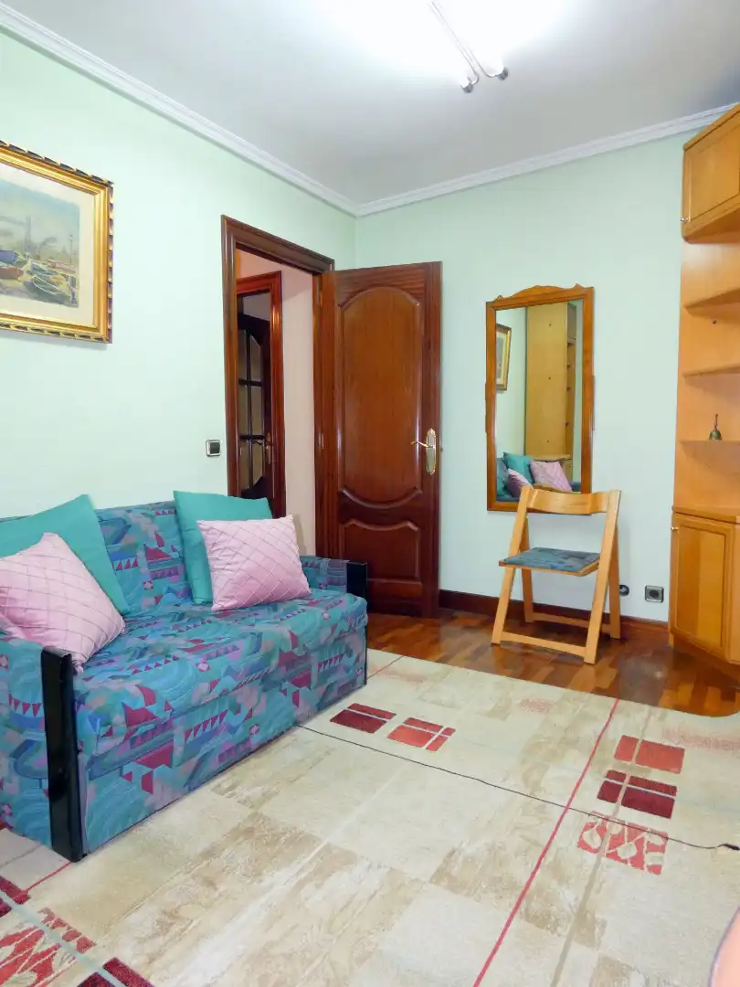 Flat for sale in Karmelo Kalea, Santutxu - Basarrate
