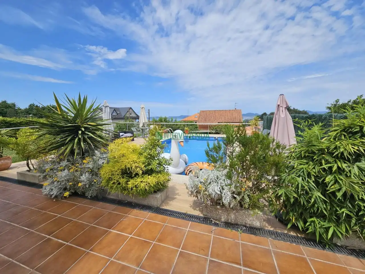Piscina de Casa o chalet en venta en Vigo  con Calefacción, Jardín privado y Terraza