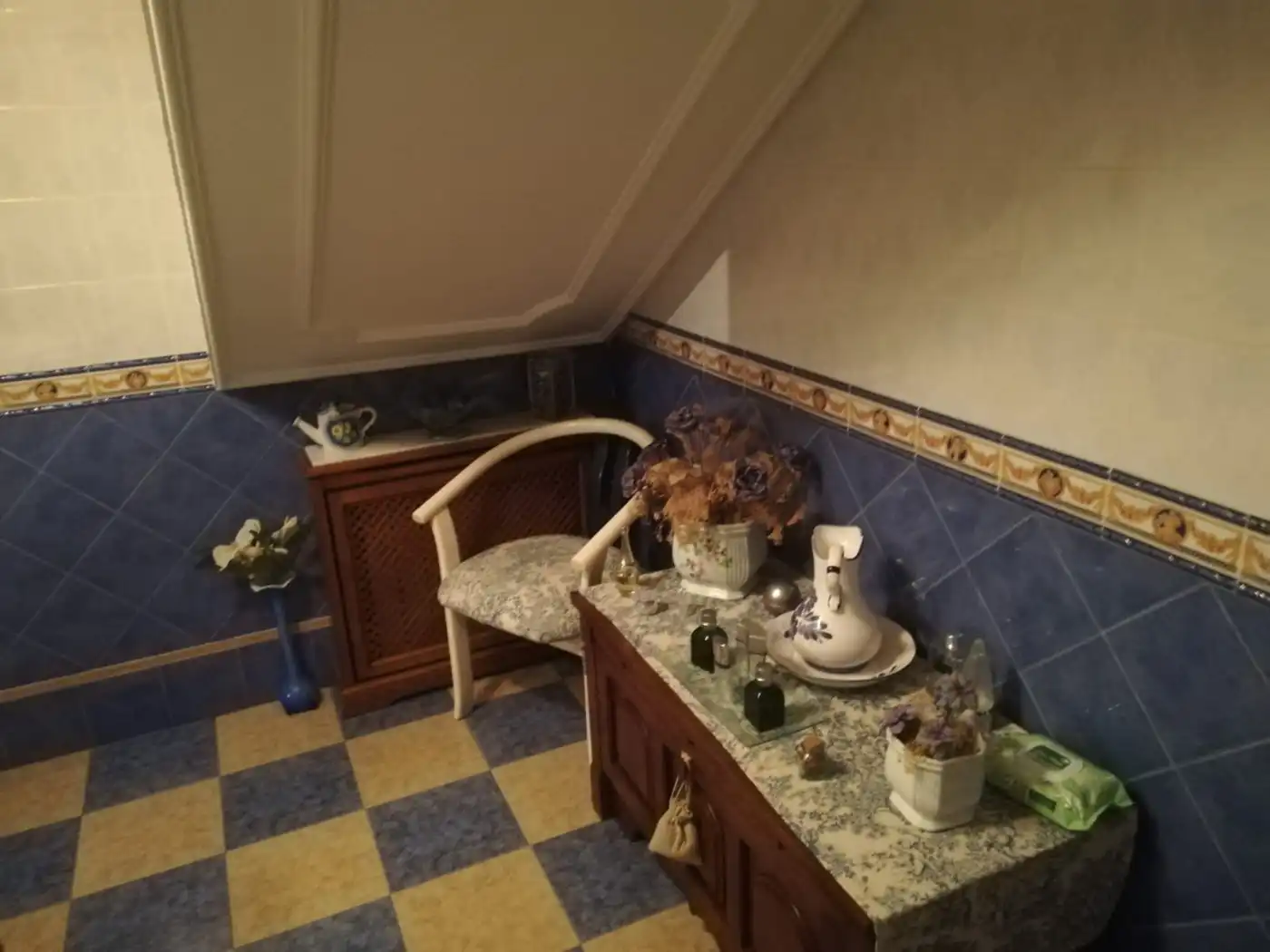 Bathroom of Houses for sale in Albacete  with Air Conditioner, Terrace and Storage room