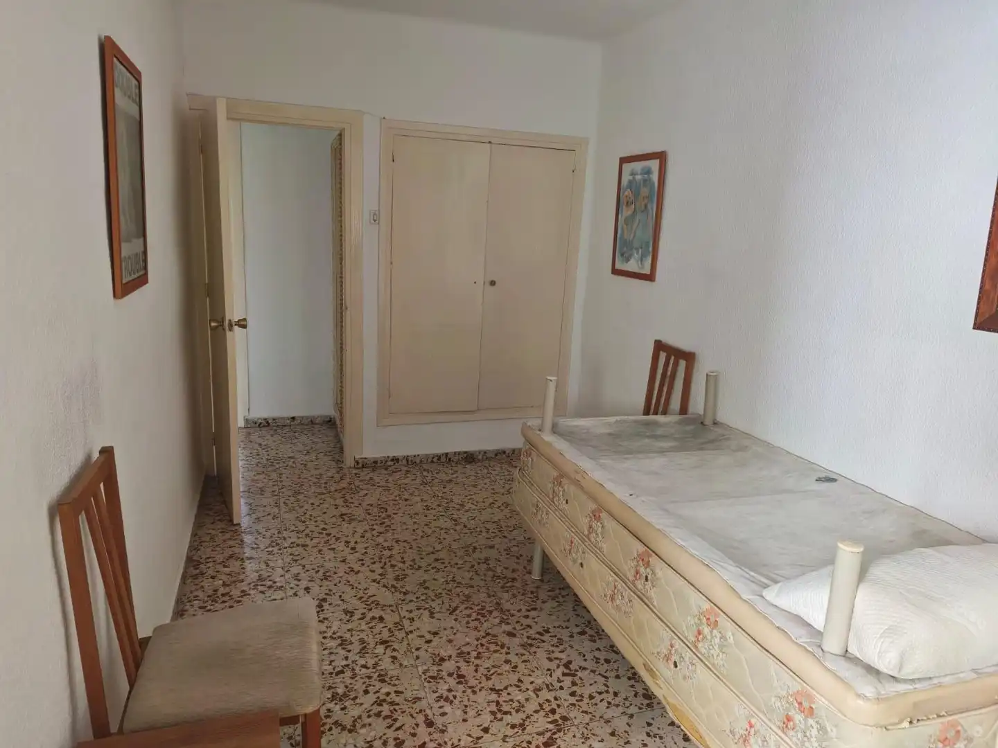Habitación de Piso en venta en Granada con Balcón