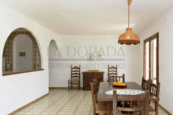 Menjador de Local en venda en Mont-roig del Camp