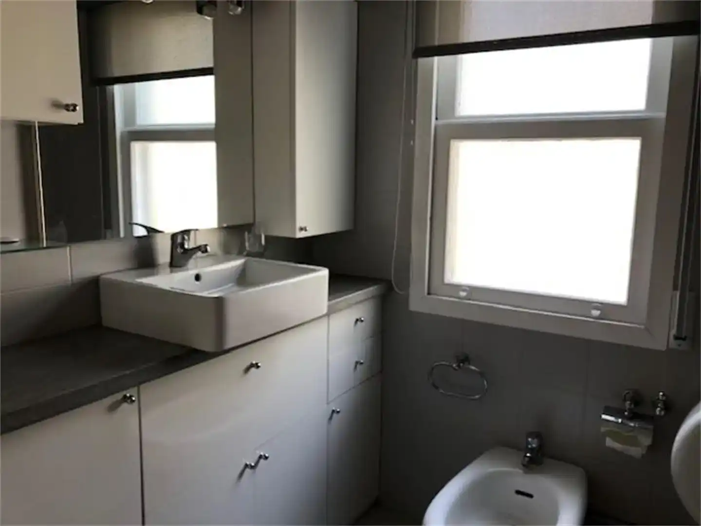 Badezimmer von Dachboden zum Verkauf in Vigo 