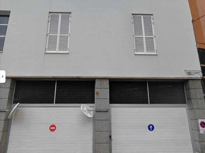 Aparcament de Garatge de lloguer en Las Palmas de Gran Canaria amb Alarma