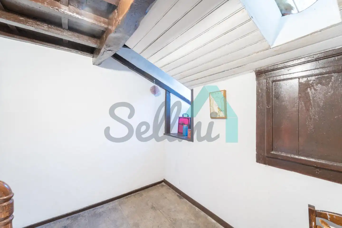 Casa adosada en venta en Quirós con Parquet y Trastero