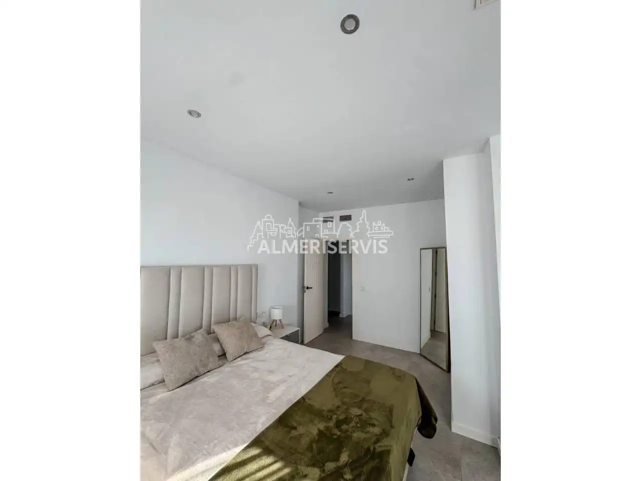 Habitación de Ático en venta en El Ejido con Aire acondicionado, Terraza y Trastero