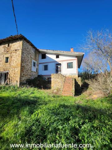 Casa-chalet en Venta en Artzentales