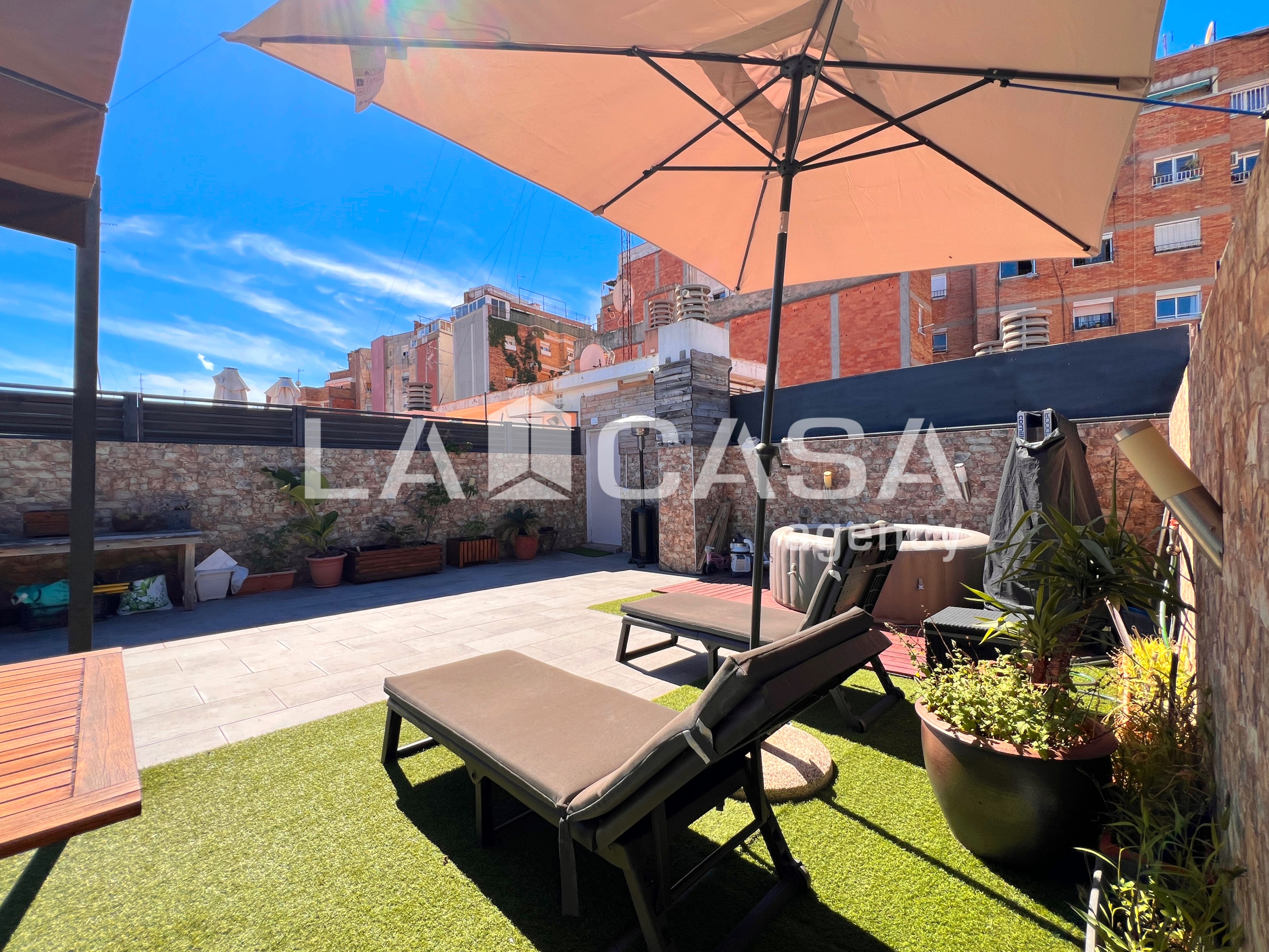Terrace of Flat for sale in Badalona  with Heating, Terrace and Balcony