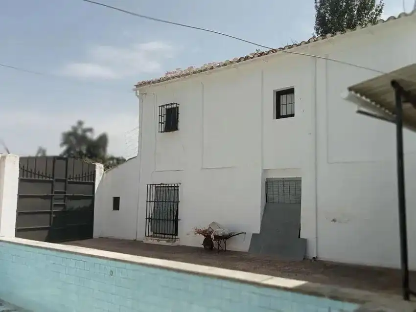 Vista exterior de Casa o xalet en venda en Priego de Córdoba