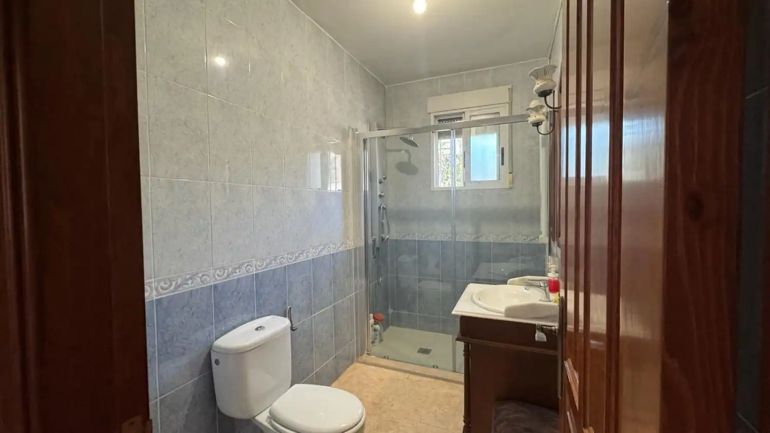 Bathroom of Houses for sale in Orihuela  with Air Conditioner, Private garden and Storage room