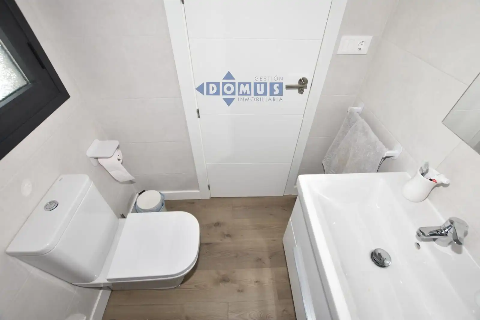 Bathroom of Detached homes for sale in Ronda  with Terrace and Oven