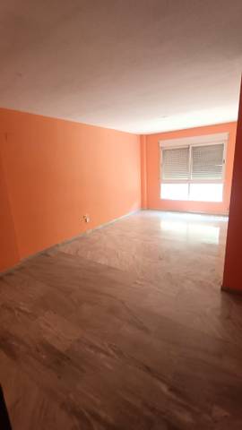 Piso en Venta en Calle Cerro de los Machos en Camino de los Neveros - Serrallo