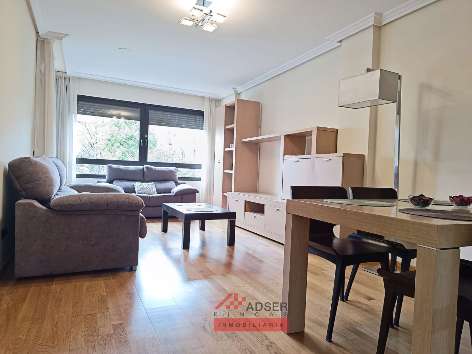 Sala de estar de Piso en venta en  Logroño con Aire acondicionado, Calefacción y Parquet