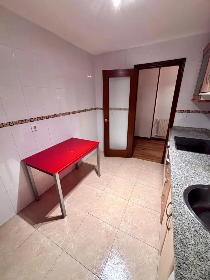 Cocina de Piso en venta en Gijón  con Calefacción, Parquet y Terraza