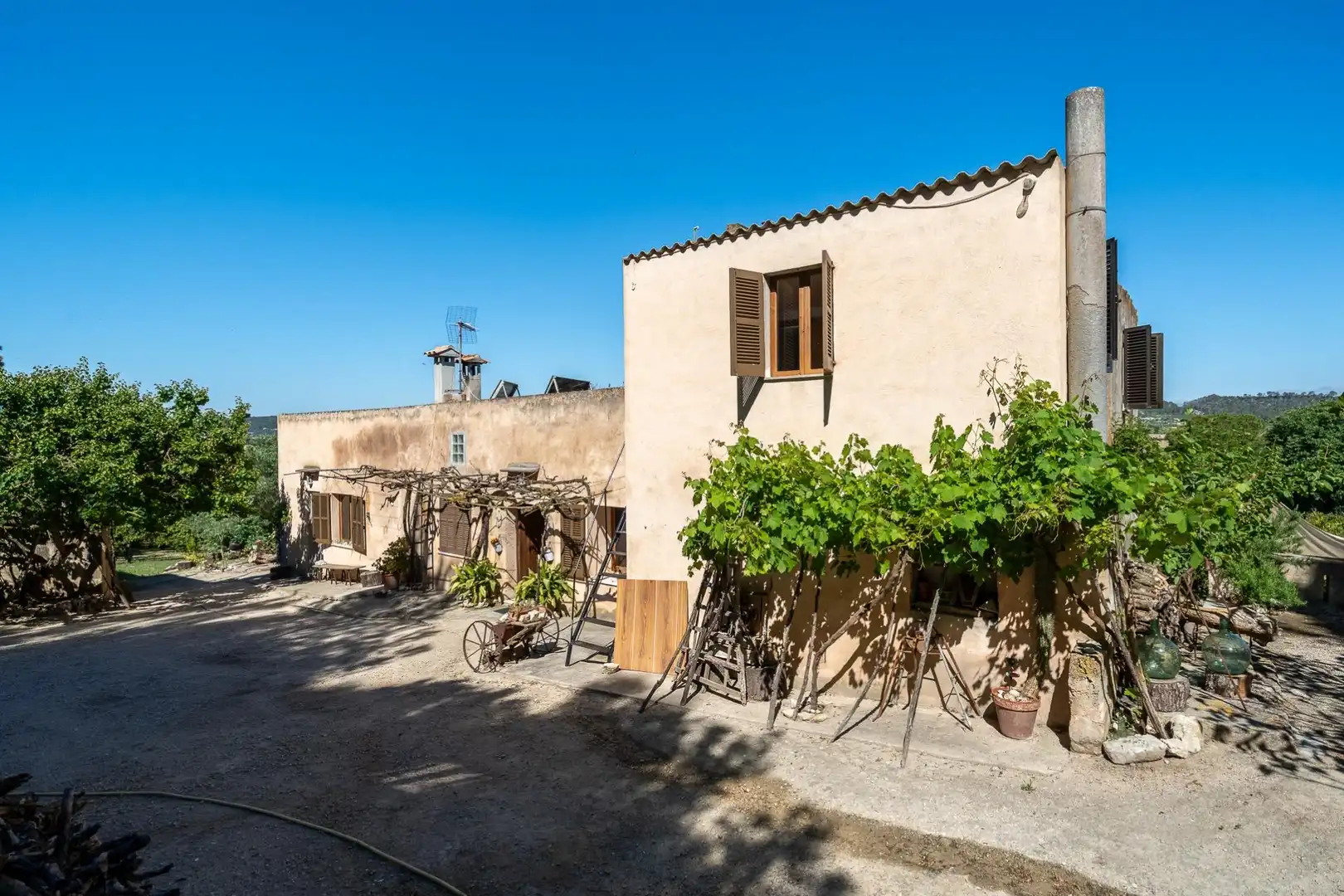 Vista exterior de Finca rústica en venta en Sant Joan con Jardín privado, Terraza y Trastero