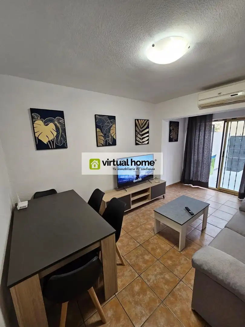 Sala d'estar de Casa o xalet de lloguer en Relleu amb Aire condicionat i Terrassa