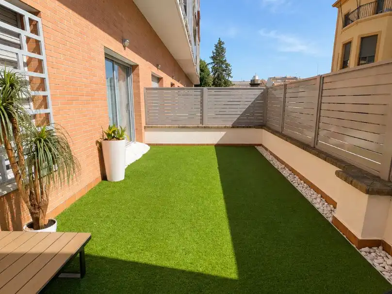 Erdgeschosswohnung mit Garten zum Verkauf in Carrer Santa Llogaia 27, imagen 2