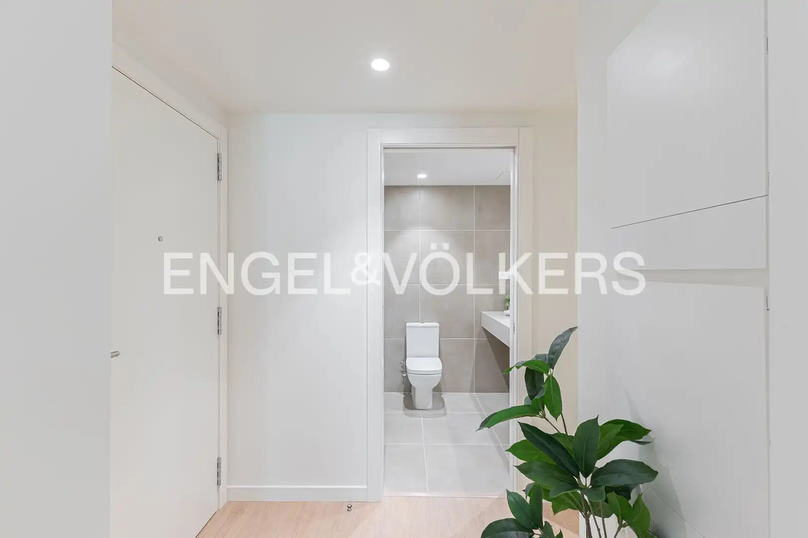 Flat for sale in Barcelona  with Air Conditioner, Heating and Parquet flooring