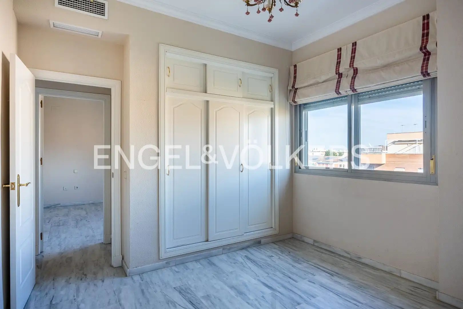 Bedroom of Flat for sale in Sevilla  with Air Conditioner, Heating and Terrace