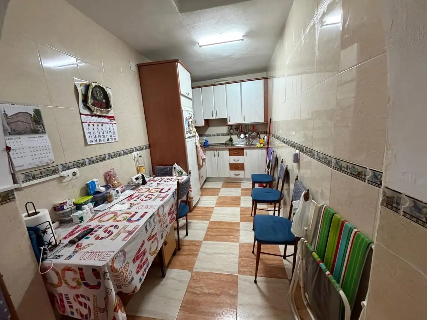 Cuina de Casa o xalet en venda en Alcuéscar amb Terrassa, Moblat i Balcó