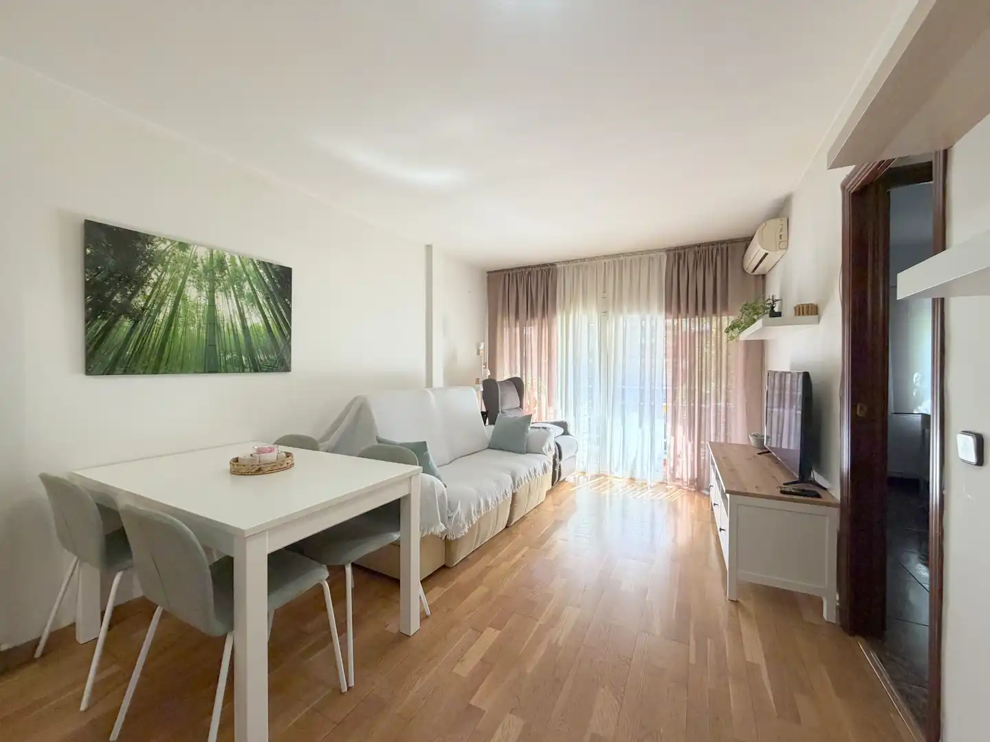 Sala d'estar de Pis en venda en Granollers amb Calefacció i Balcó