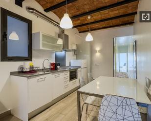 Kitchen of Flat to rent in  Barcelona Capital  with Air Conditioner, Heating and Furnished