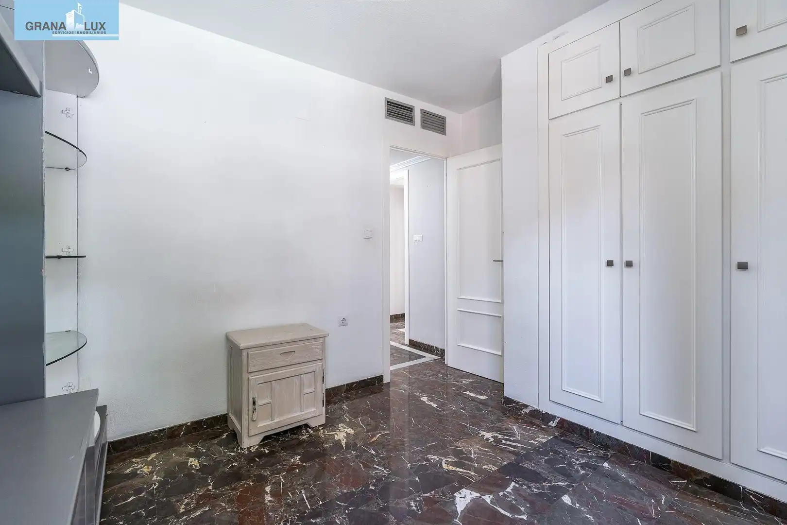 Piso con ascensor en venta en Calle del Cerro de los Machos, imagen 26