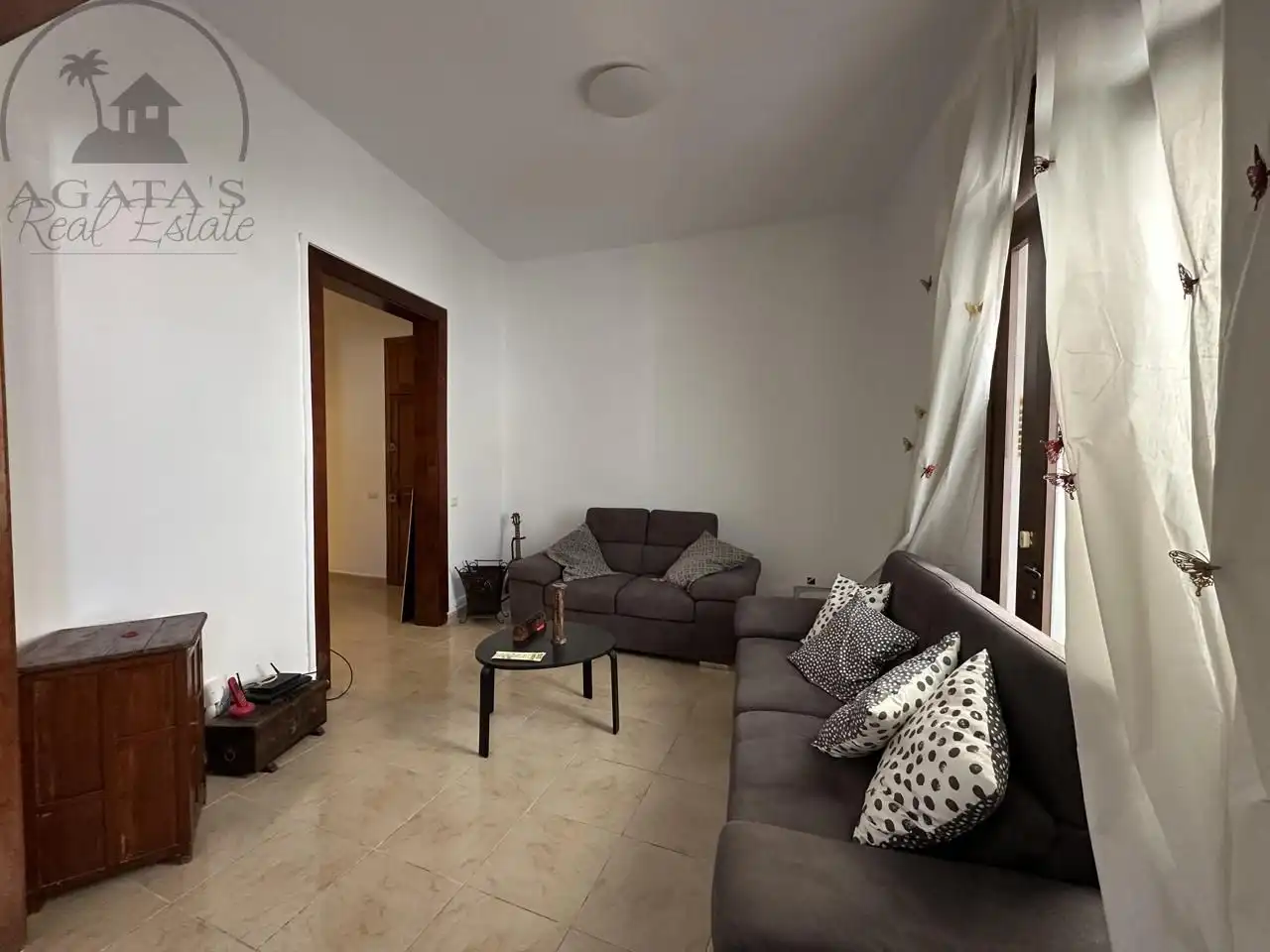 Living room of Ground floor for sale in Santa Cruz de Tenerife  with Air Conditioner and Furnished