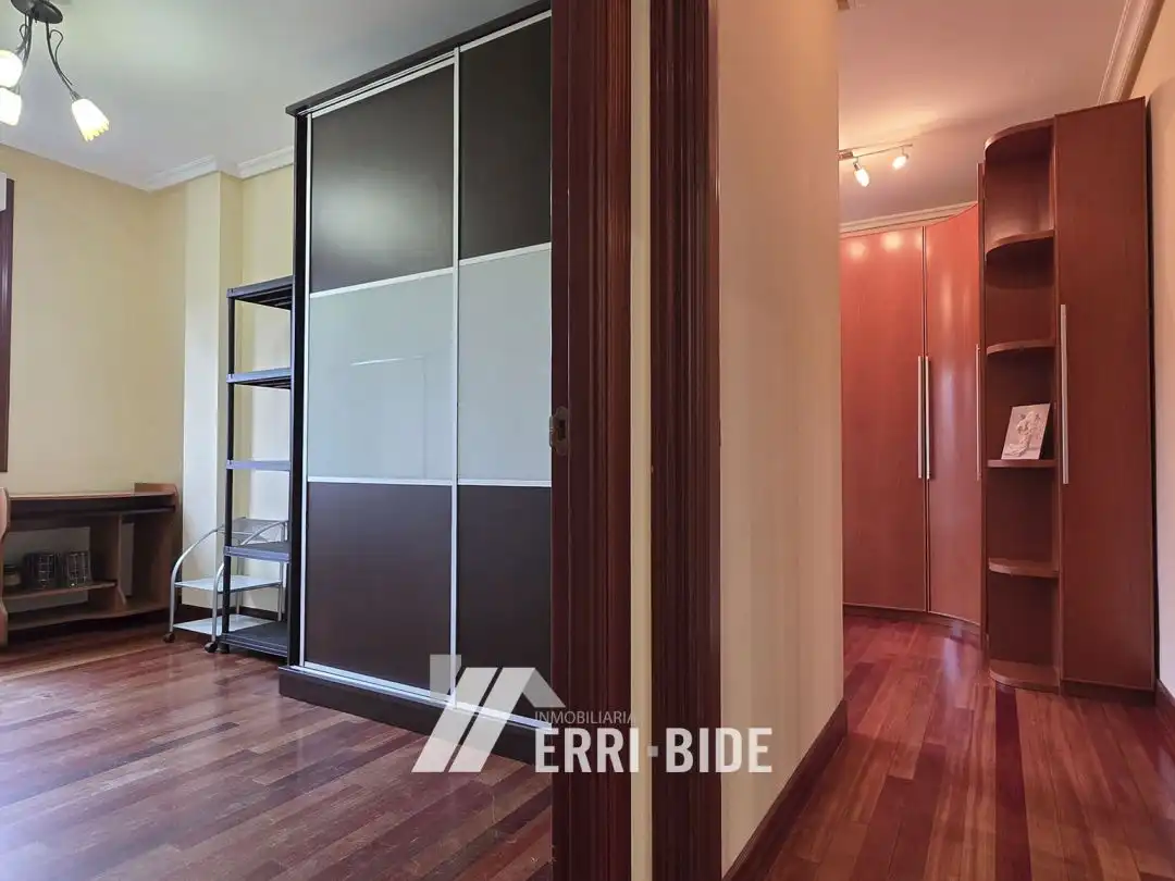 Habitación de Piso en venta en Mungia con Calefacción, Trastero y Balcón