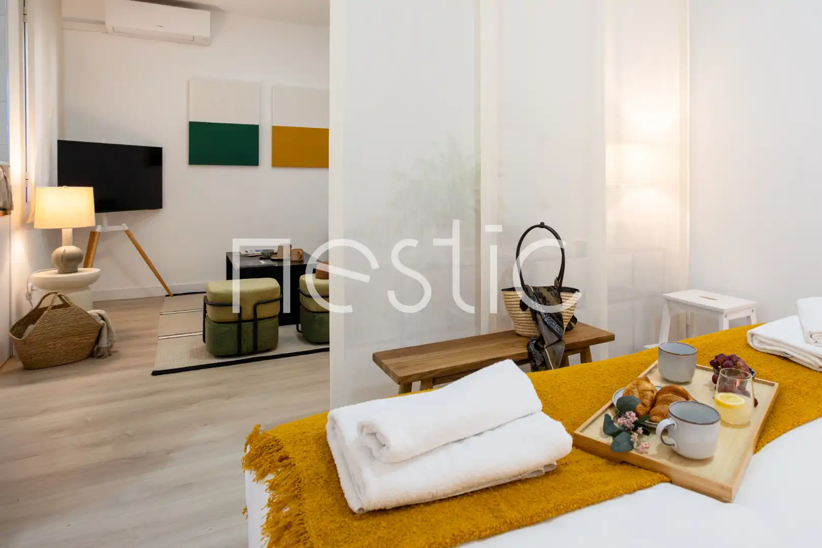 Habitación de Apartamento de alquiler en Madrid con Aire acondicionado, Calefacción y Amueblado