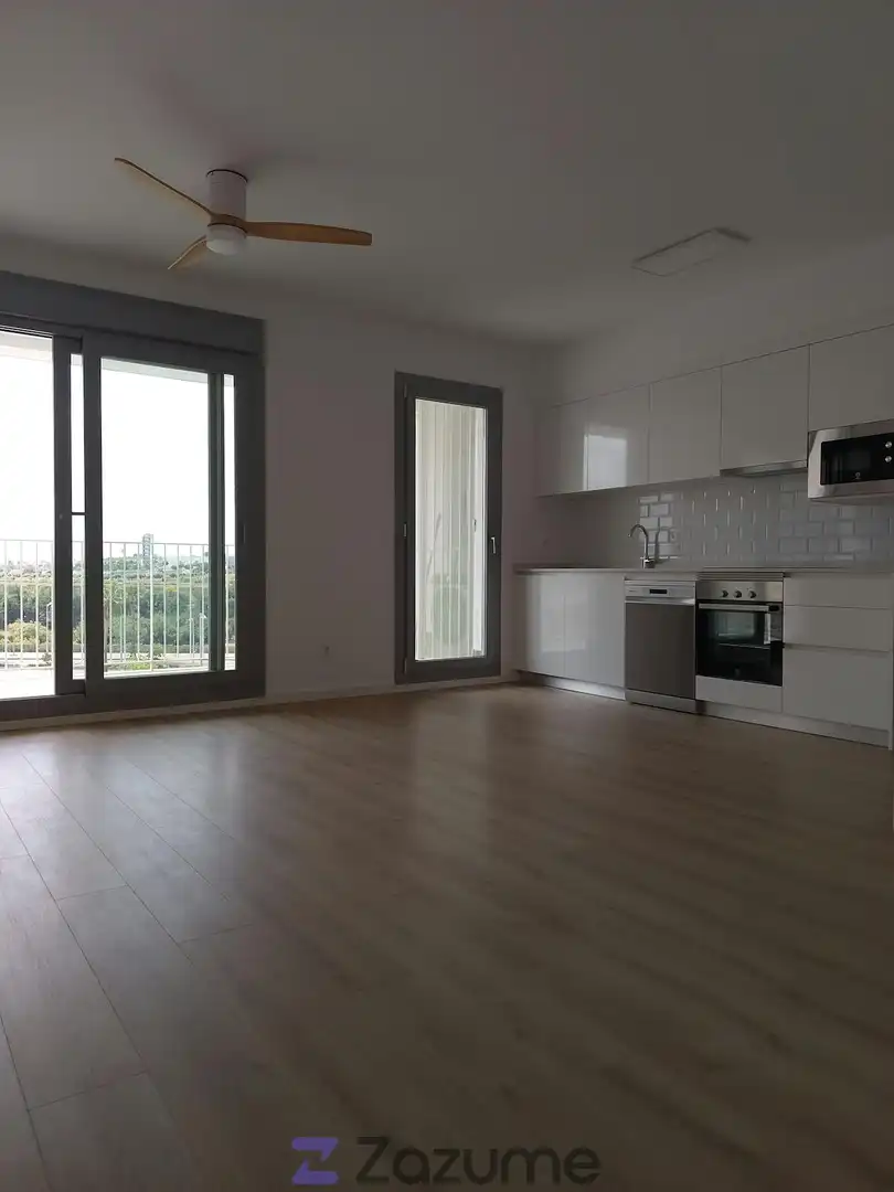 Kitchen of Flat for rent in Dos Hermanas  with Air Conditioner, Heating and Private garden