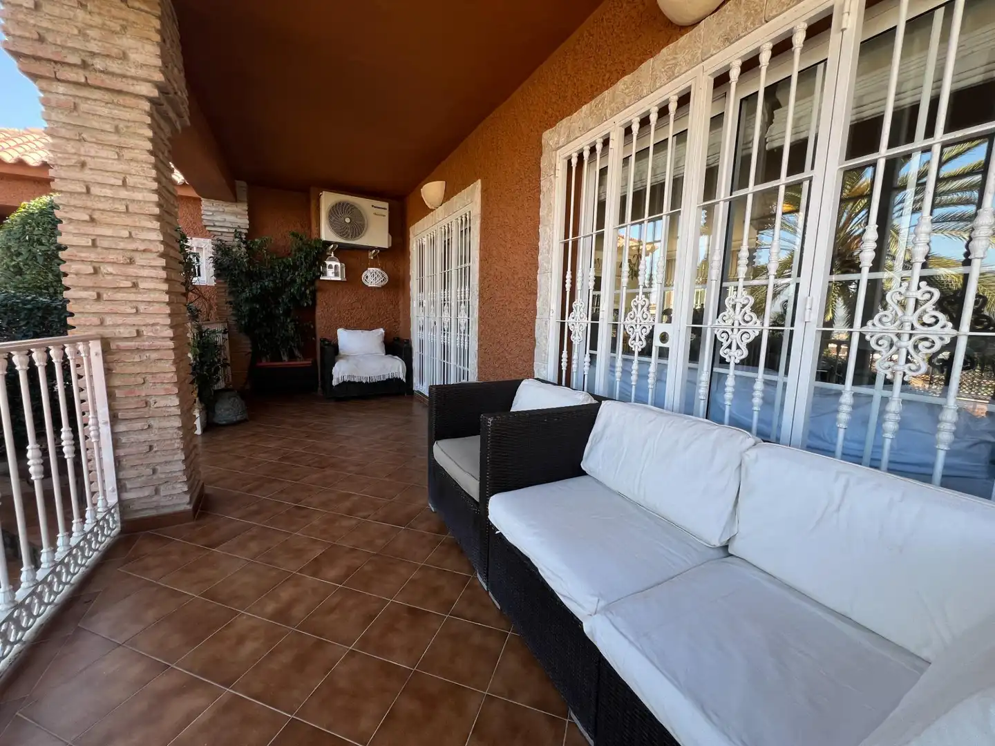 Terrassa de Casa o xalet en venda en Alhaurín de la Torre amb Aire condicionat, Jardí privat i Terrassa