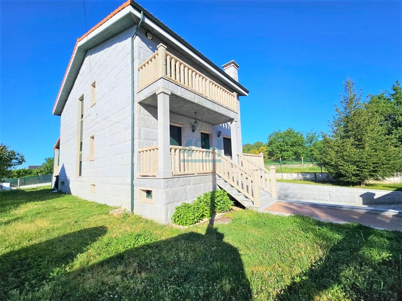 Vista exterior de Casa o chalet en venta en O Pereiro de Aguiar  con Calefacción, Jardín privado y Terraza