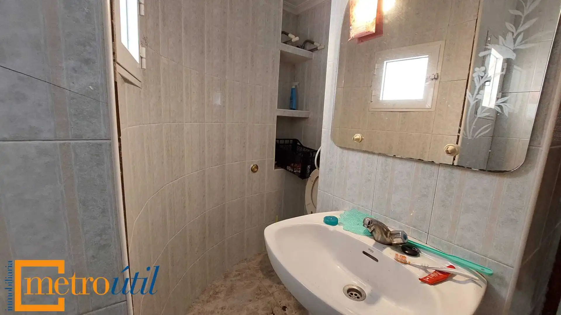 Bathroom of Flat for sale in Salamanca  with Heating