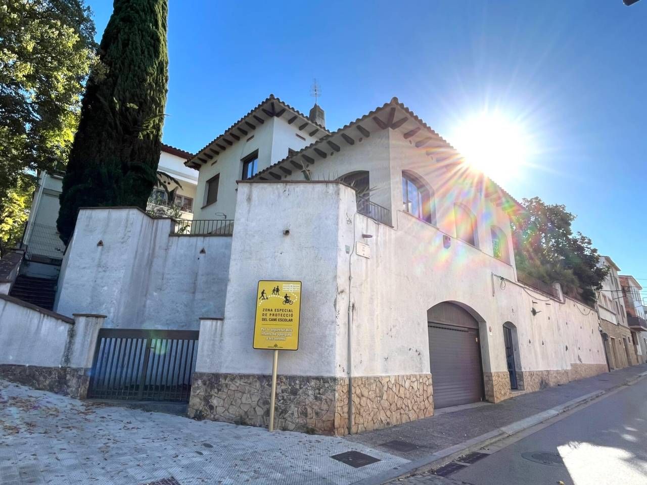 Vista exterior de Casa o xalet en venda en Girona Capital amb Calefacció, Jardí privat i Terrassa