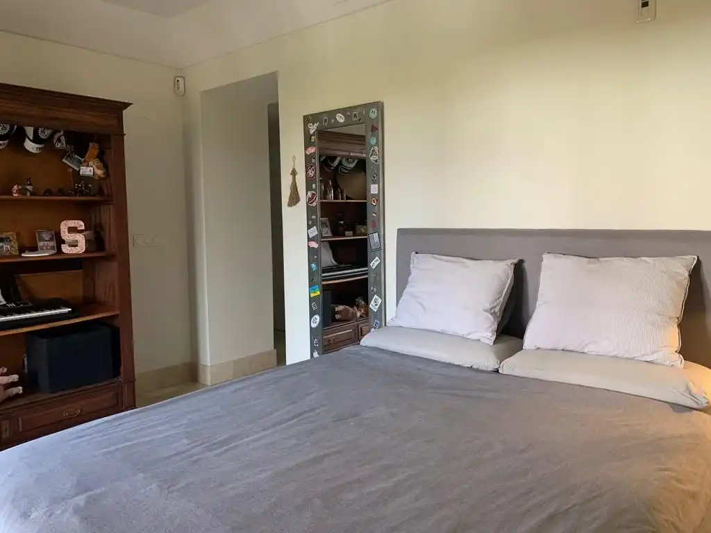 Habitación de Apartamento en venta en Sotogrande con Aire acondicionado, Calefacción y Jardín privado