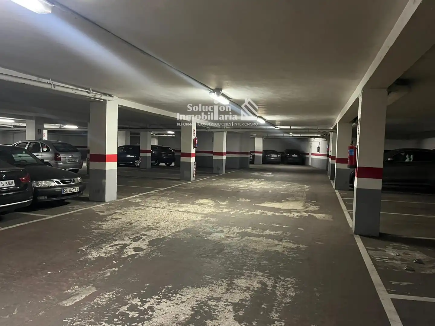Aparcament de Pis en venda en Salamanca amb Calefacció, Terrassa i Moblat