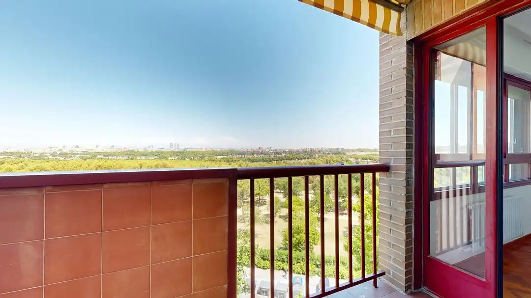 Balcony of Flat for rent in Madrid  with Air Conditioner, Heating and Private garden
