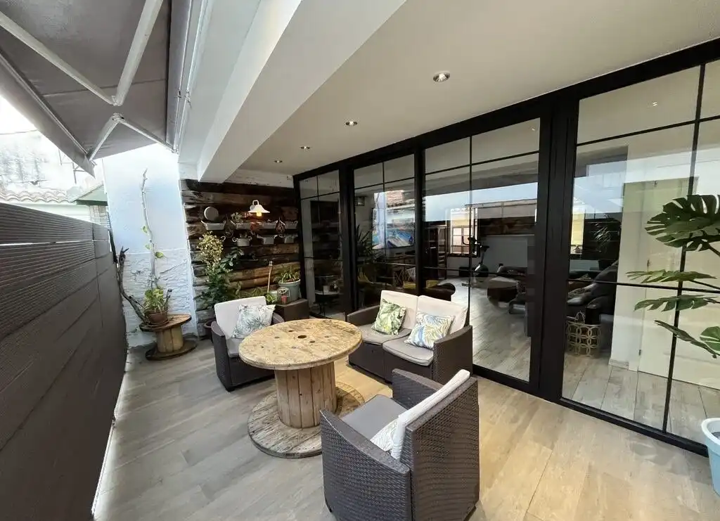 Terraza de Casa adosada en venta en Manlleu con Calefacción, Jardín privado y Parquet