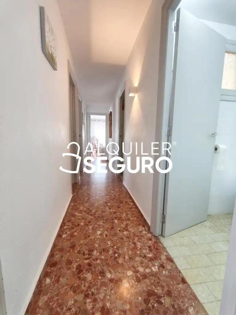 Ático de alquiler en El Campello con Terraza y Amueblado
