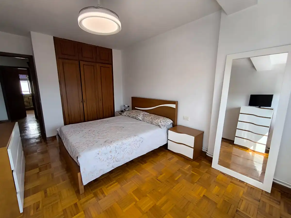 Bedroom of Flat for rent in Vilagarcía de Arousa  with Heating, Parquet flooring and Furnished