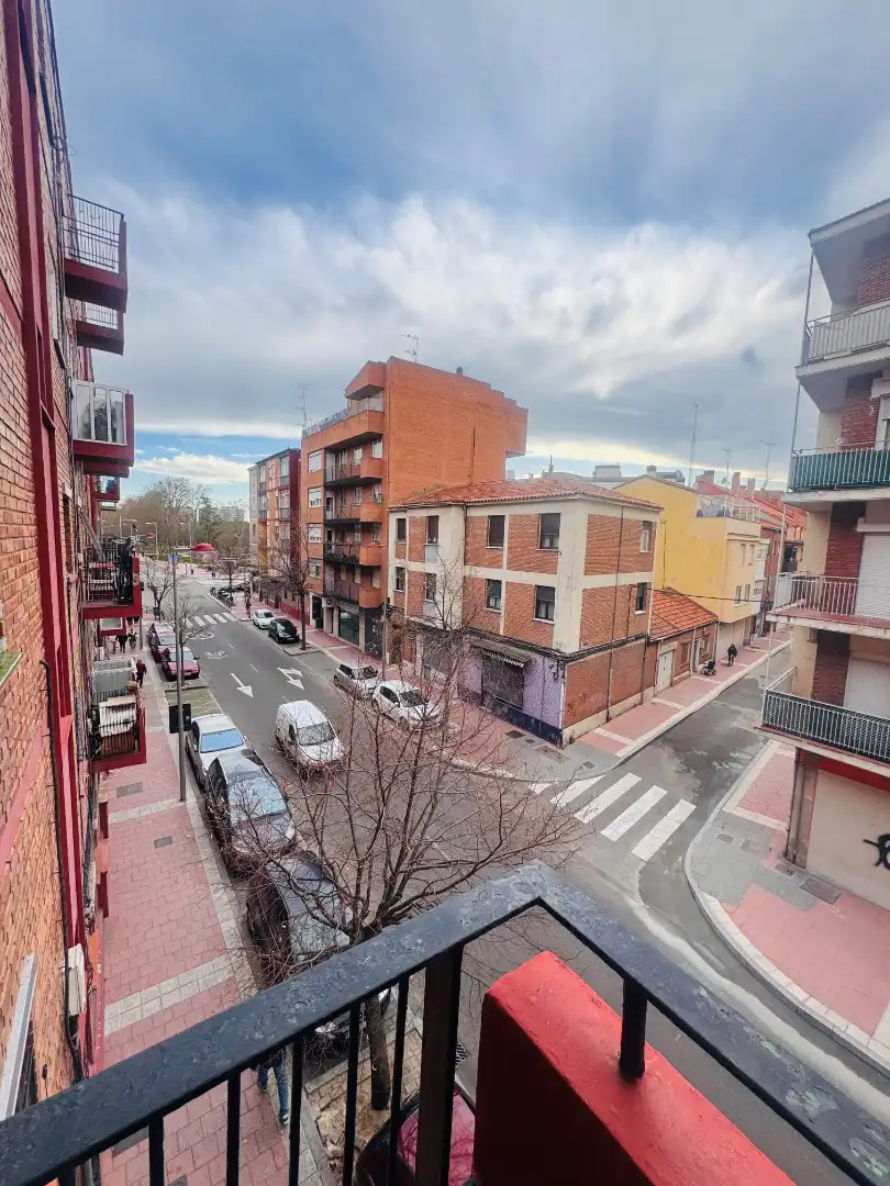 Vista exterior de Pis en venda en Valladolid amb Moblat