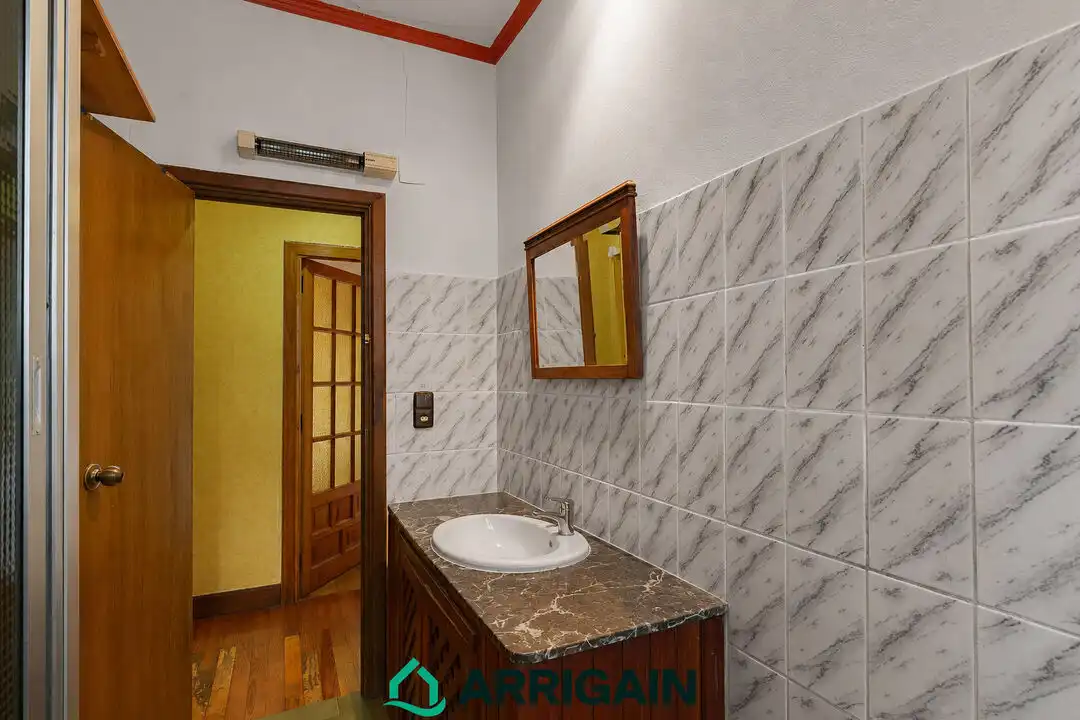 Baño de Casa adosada en venta en Donostia - San Sebastián  con Calefacción, Jardín privado y Terraza