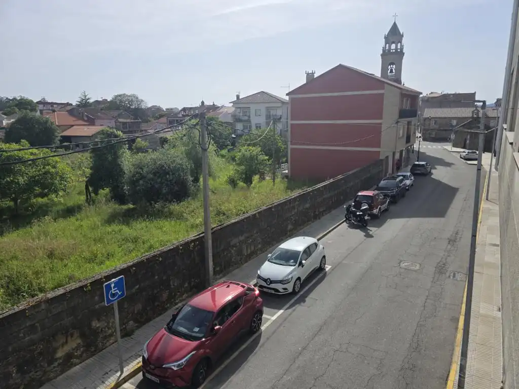Parking of Flat for sale in Vilanova de Arousa  with Parquet flooring, Furnished and Balcony