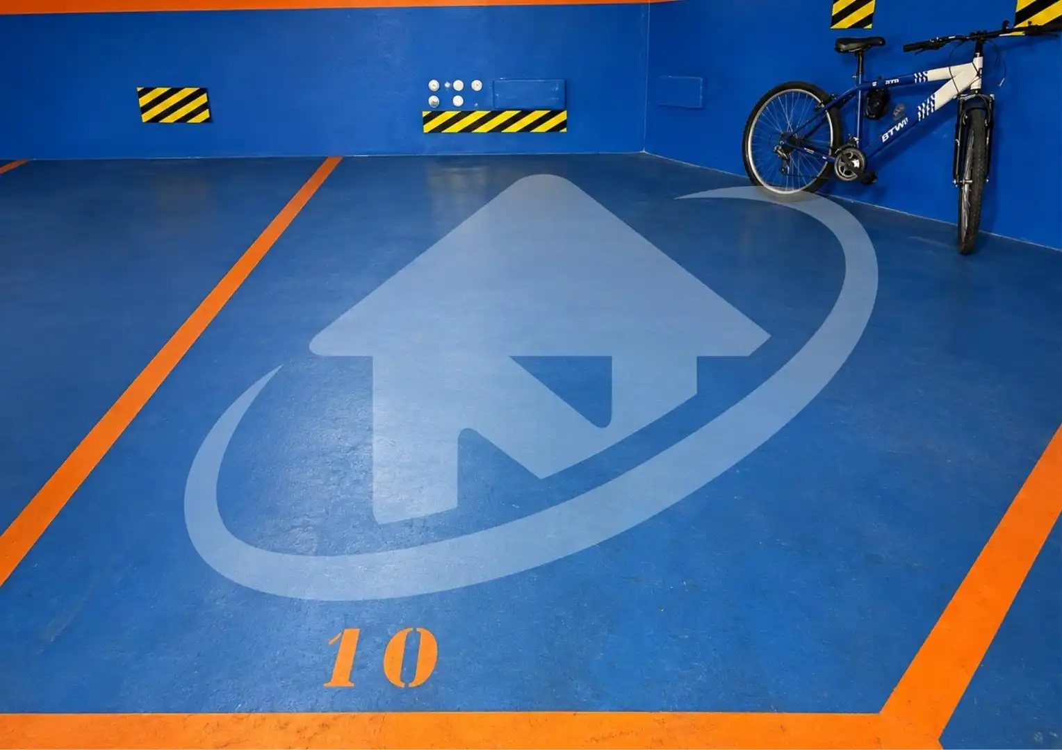 Parking of Flat for sale in Sabadell  with Parquet flooring
